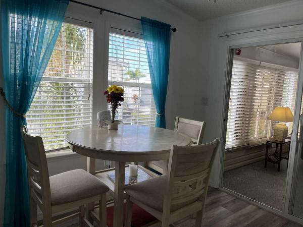 2005 Fleetwood Lifestages Manufactured Home