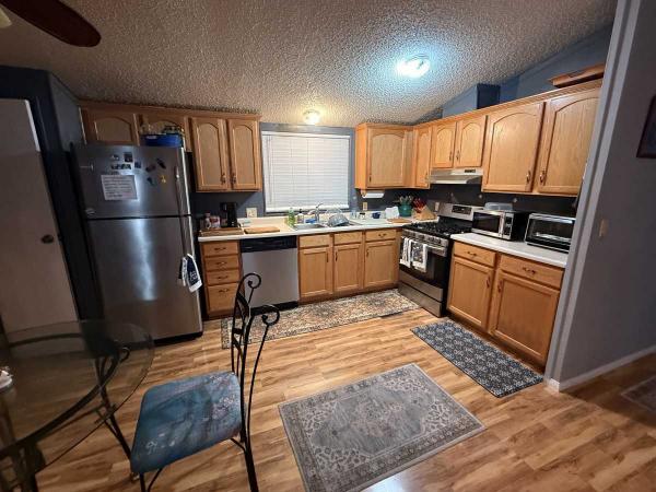 1989 Home Systems Canyon Crest Manufactured Home