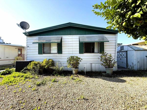 1976  Mobile Home For Sale