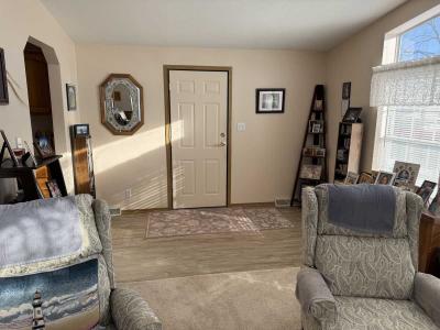 Photo 5 of 14 of home located at 10856 Gateway Dr Frankfort, IL 60423