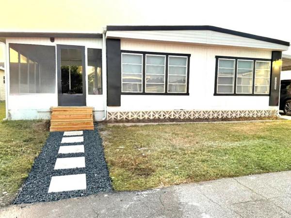 Photo 1 of 2 of home located at 3905 Edam St Sarasota, FL 34234