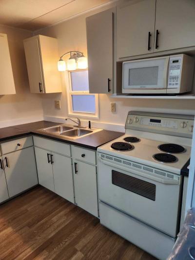 Photo 4 of 18 of home located at 2410 16th St Ct W Bradenton, FL 34205