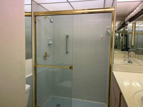 1968 Hillcrest Manufactured Home