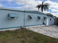 1968 Hillcrest Manufactured Home