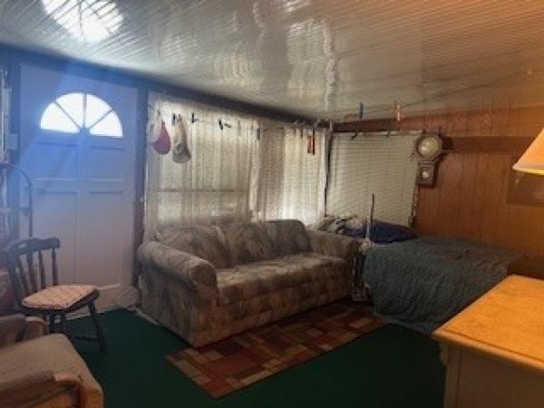 1973 SUMM Manufactured Home