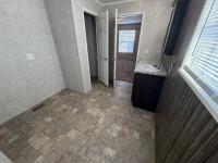 2018 Champion RA2860205 Mobile Home