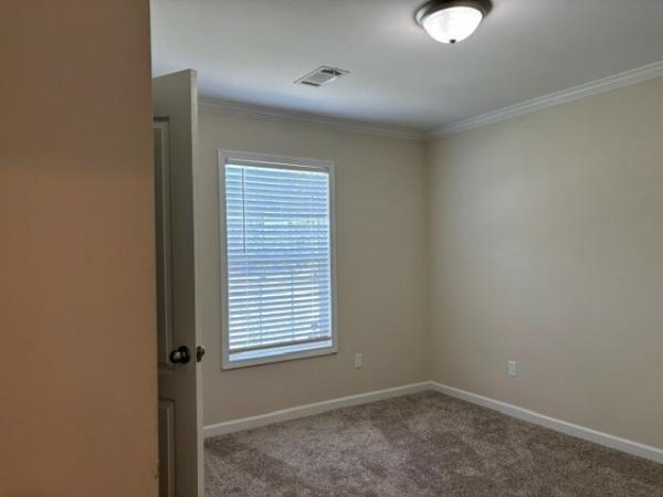 2022 Clayton 27SSE28563A Mobile Home