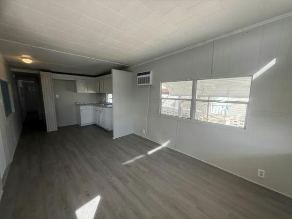 Photo 1 of 2 of home located at 1375 Pasadena Ave. S., #519 South Pasadena, FL 33707