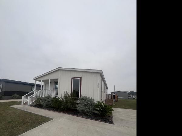 2023 Champion CSD2860L Mobile Home