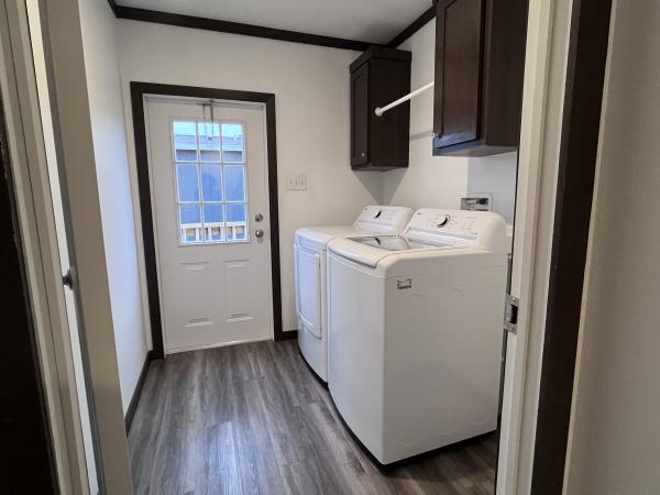 2023 Champion CSD2860L Mobile Home