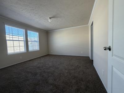 Photo 3 of 4 of home located at 25181 Middlesex Woodhaven, MI 48183