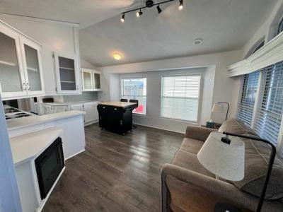 Photo 4 of 20 of home located at 8701 S Kolb Rd Lot 11-316 Tucson, AZ 85756