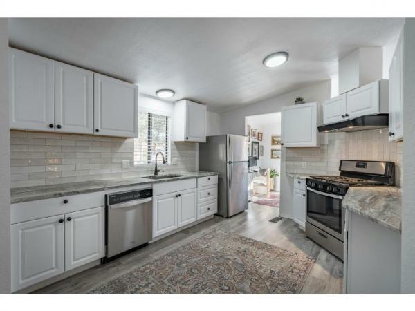 1984 Sunburst CAVCO Manufactured Home