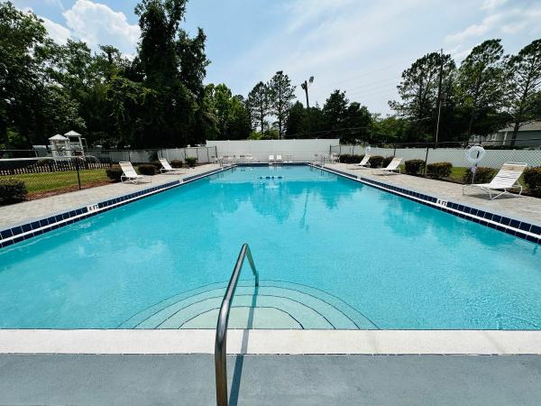 2024 Clayton Homes Inc Community Series Mobile Home