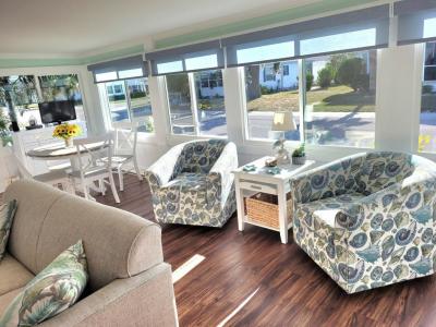 Photo 3 of 20 of home located at 6050 Jessup Dr Zephyrhills, FL 33540