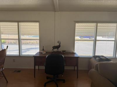 Photo 4 of 20 of home located at 153 Colony Drive North Ellenton, FL 34222