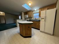 1998 SKYLINE 9T420983KAB Mobile Home