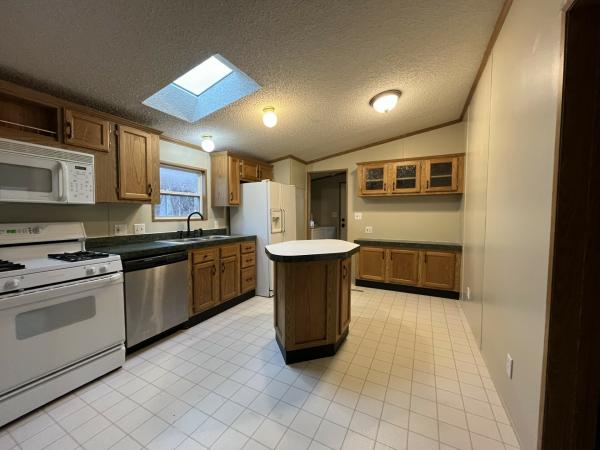 1998 SKYLINE 9T420983KAB Mobile Home