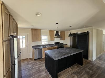 Photo 5 of 10 of home located at 454 Pineland Avenue Kyle, TX 78640