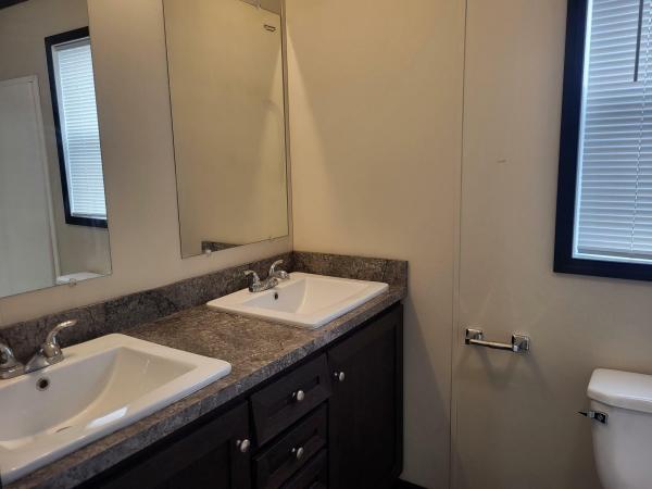 2021 Clayton Homes Inc Pulse Mobile Home