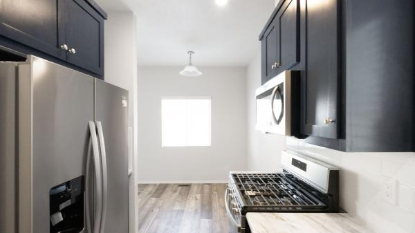 2021 CUSTOM 20X40  Home