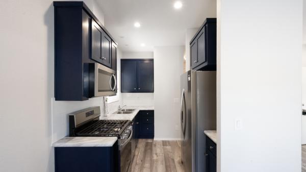 2021 CUSTOM 20X40  Home