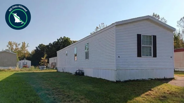 Photo 1 of 2 of home located at 54 Oak Street Crestline, OH 44827