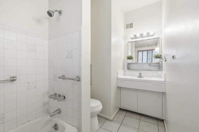 Photo 4 of 21 of home located at 4315 N Flowing Wells Rd
# 93 Tucson, AZ 85705