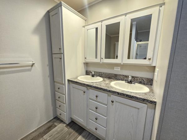 2022 Champion Redman Advantage  Home