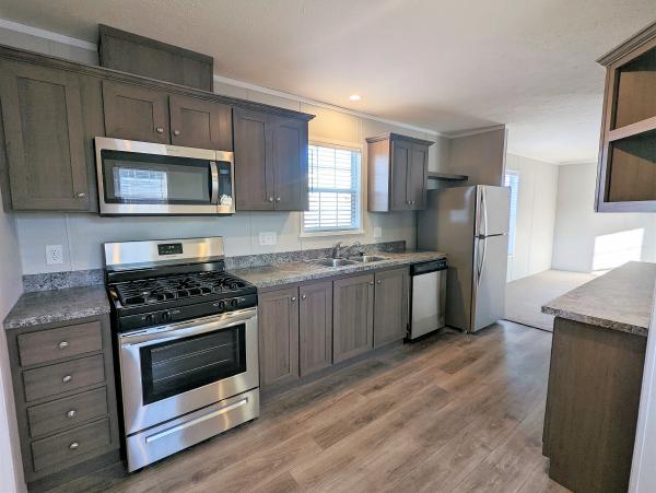 Photo 1 of 2 of home located at 618 Maine Belleville, MI 48111