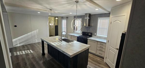 Photo 1 of 2 of home located at 283 Mulberry Belleville, MI 48111