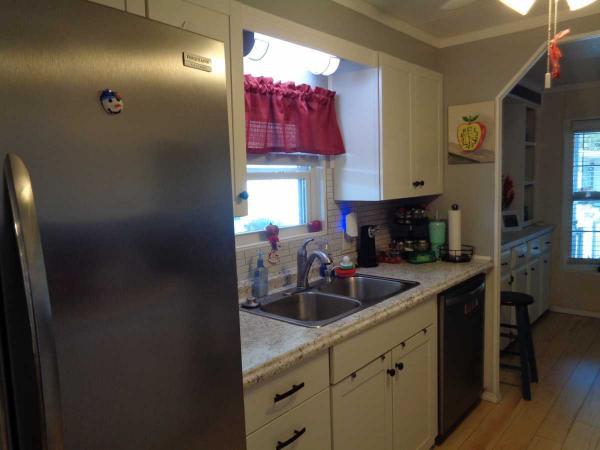 1980 TWIN Manufactured Home