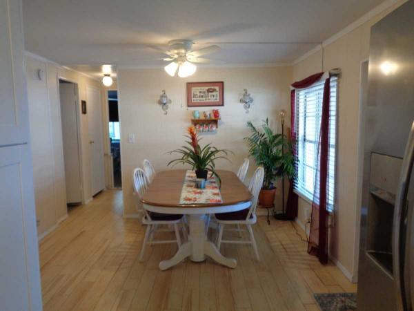 1980 TWIN Manufactured Home