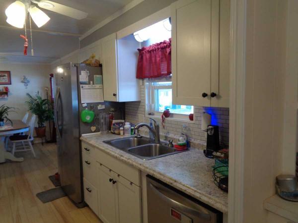 1980 TWIN Manufactured Home