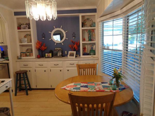 1980 TWIN Manufactured Home