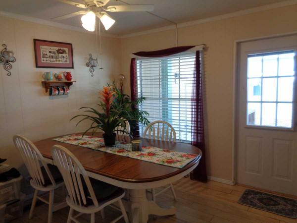 1980 TWIN Manufactured Home