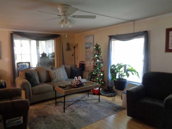 1980 TWIN Manufactured Home