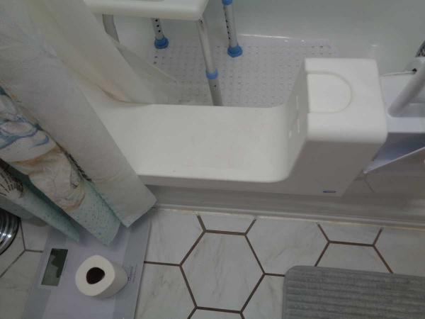 1980 TWIN Manufactured Home