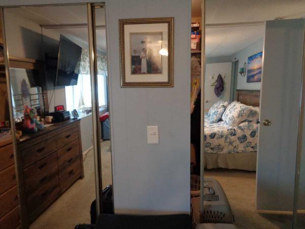 1980 TWIN Manufactured Home