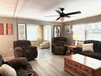 Photo 5 of 27 of home located at 1071 Donegan Rd Lot 938 Largo, FL 33771