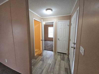 Photo 5 of 8 of home located at 160 Pinewood Estates Chillicothe, IL 61523