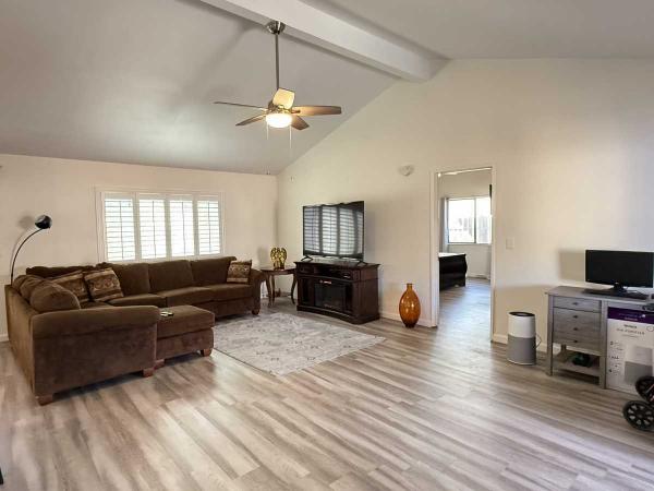 1988 Golden West Tropicana Palms Manufactured Home