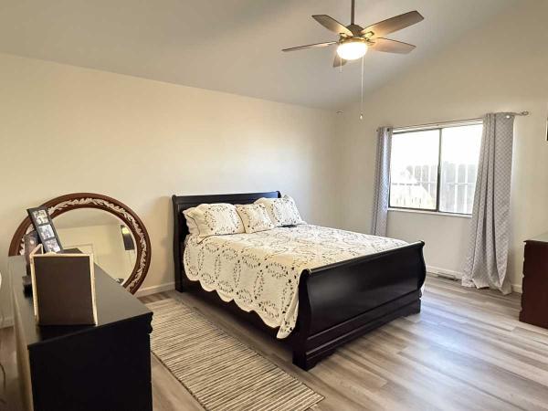 1988 Golden West Tropicana Palms Manufactured Home