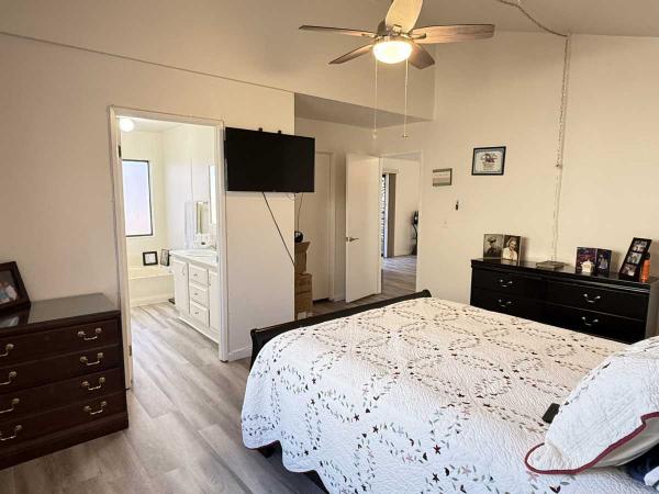 1988 Golden West Tropicana Palms Manufactured Home