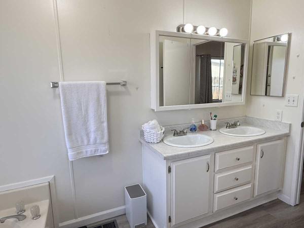 1988 Golden West Tropicana Palms Manufactured Home