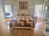 1983 SUAM Manufactured Home