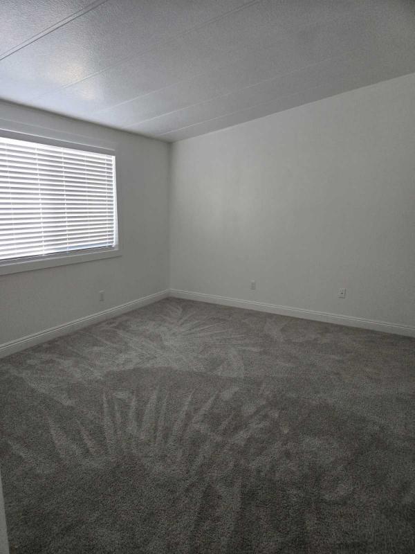 1987 Fleetwood Manufactured Home