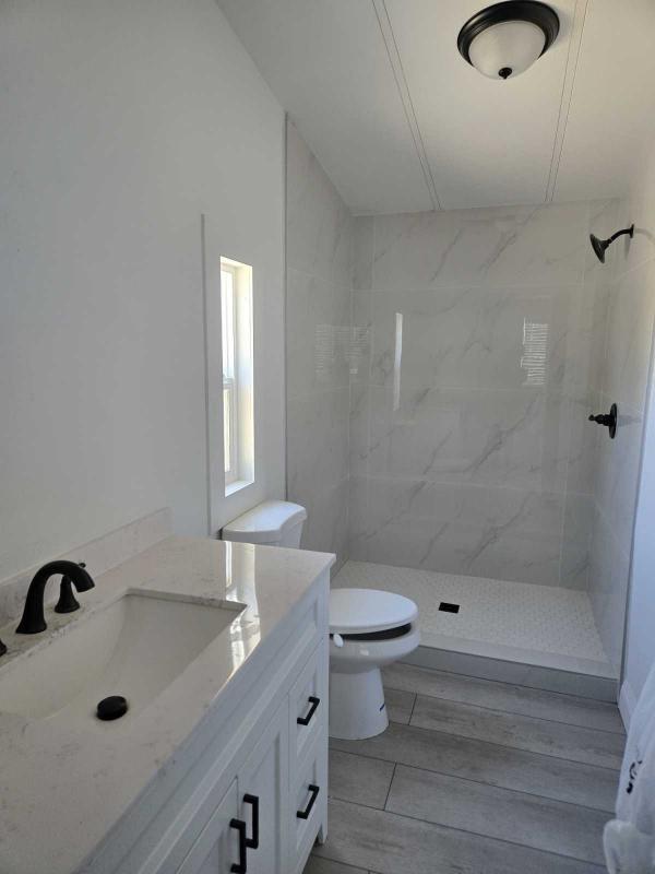 1987 Fleetwood Manufactured Home