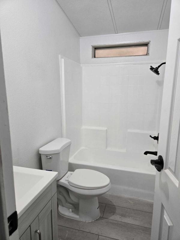 1987 Fleetwood Manufactured Home