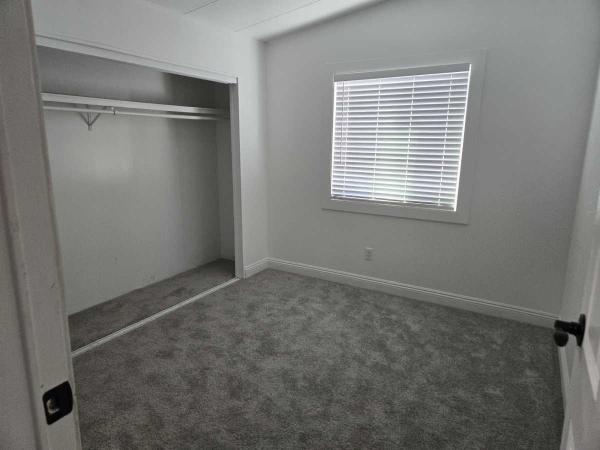 1987 Fleetwood Manufactured Home